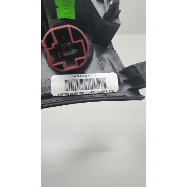 Moldura Painel Tomada 12v Gm Tracker 2015 Cód. 95135613