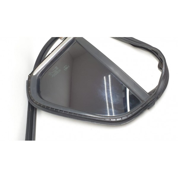 Vidro Fixo Da Porta Traseira Esquerda Gm Tracker 2015