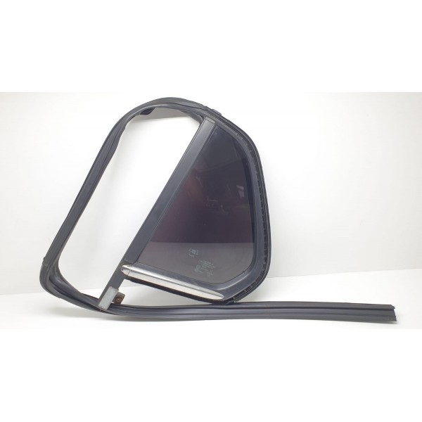 Vidro Fixo Da Porta Traseira Esquerda Gm Tracker 2015