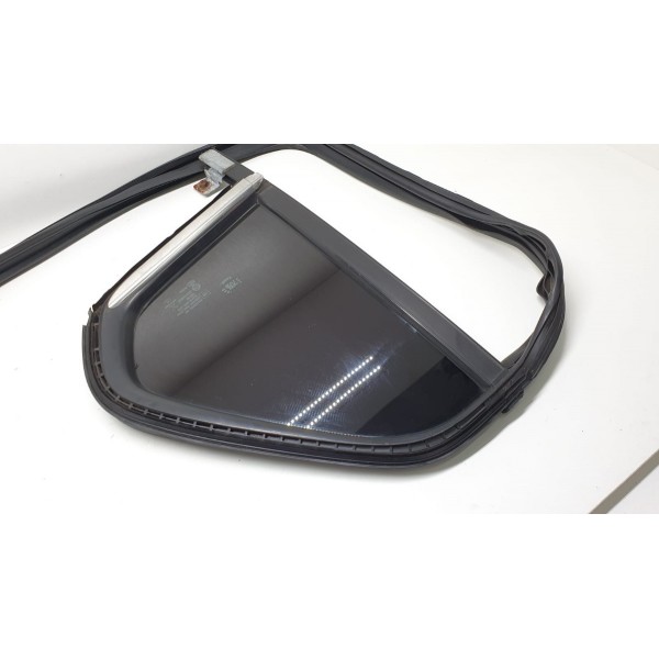 Vidro Fixo Da Porta Traseira Esquerda Gm Tracker 2015