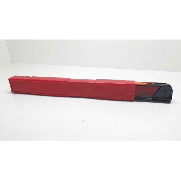 Triângulo De Sinalização Audi A4 2.0 Tfsi 2012 Cód 8k0860251