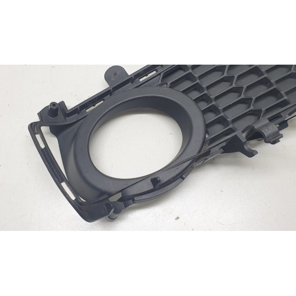Grade Farol De Milha Bmw 328i F30 2017 Cód. 18648510 Preto