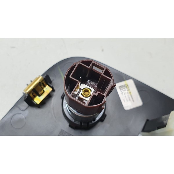 Acabamento Com Carregador Traseiro Entrada 12v Equinox 2019