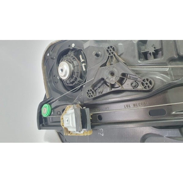 Máquina De Vidro Traseira Esquerda Mercedes Benz A 200 2015