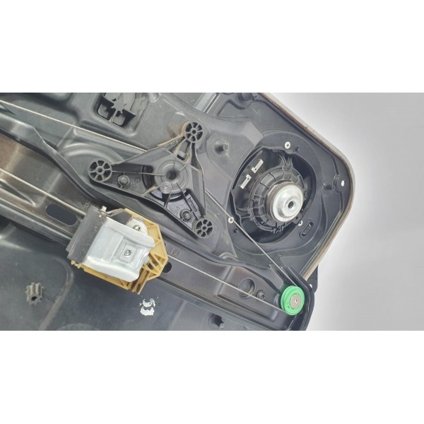 Máquina De Vidro Traseira Direita Mercedes Benz A 200 2015