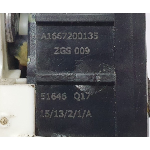 Fechadura Porta Dianteira Esquerda Mercedes Benz A 200 2015