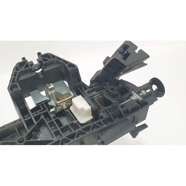 Maçaneta Traseira Esquerda Mercedes Benz A 200 2015 A358601 - Marrom