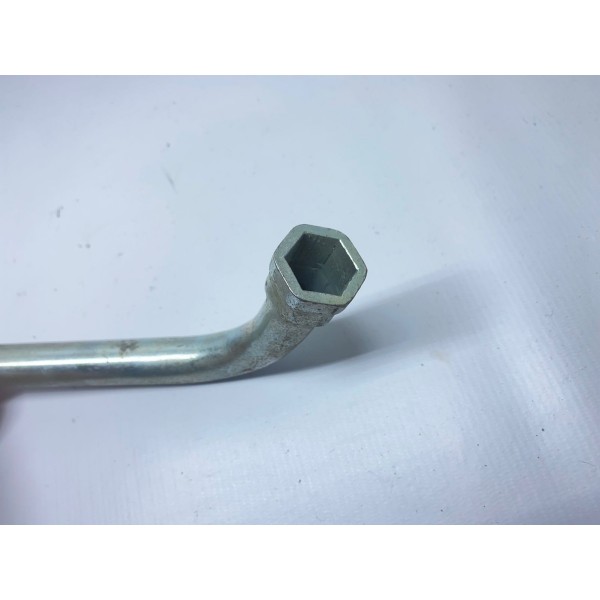 Chave De Roda 19 Vw Touareg 3.6 2011 Cód. 7l0012219