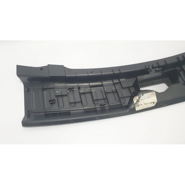 Acabamento Tampa Traseira Land Rover Discovery 2015 C/ Det