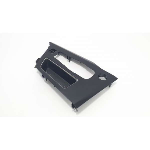 Moldura Console Central Peugeot 3008 1.6 Thp 2018 9815049277