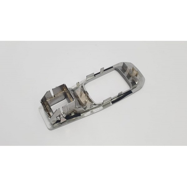 Moldura Botão Freio De Mão Peugeot 3008 1.6 Thp 2018 