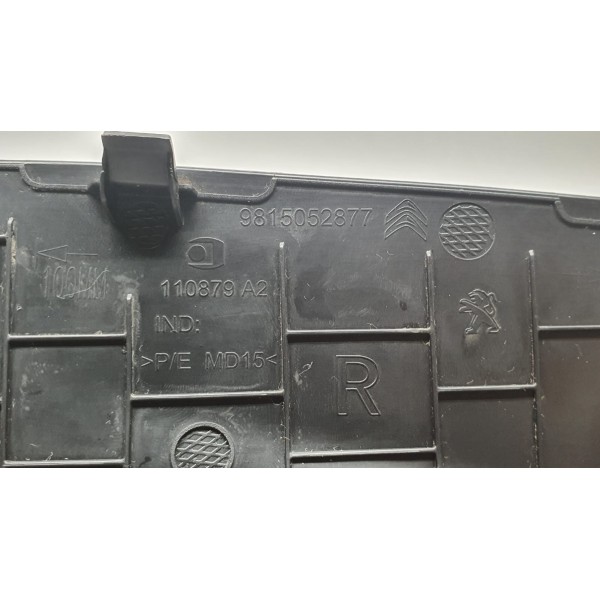 Aplique Interno Direito Com Detalhe Peugeot 3008 1.6 Thp 18
