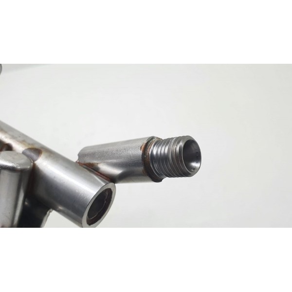 Flauta Dos Bicos Peugeot 3008 1.6 Thp 2018 Cód. 9802545280