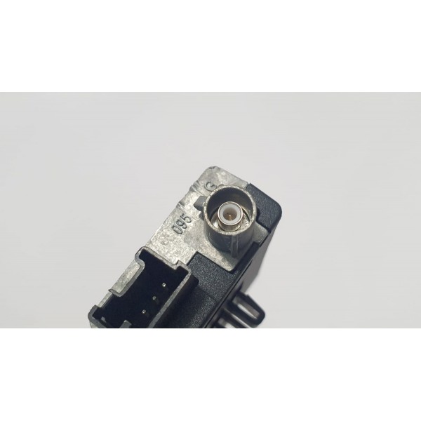 Amplificador Antena Peugeot 3008 1.6 Thp 2018 Cód 9678017080 Preto