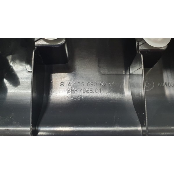 Acabamento Porta-malas Mercedes Benz A 200 2015 A1766900241