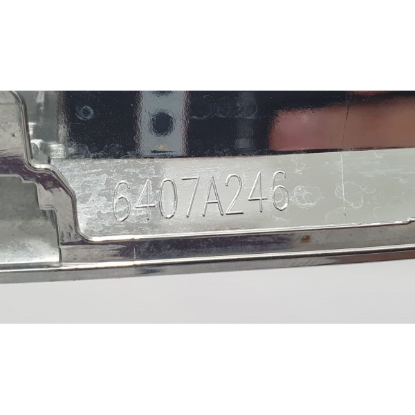 Friso Parachoque Direito Eclipse Cross Hpe-s 2019 C/ Detalhe