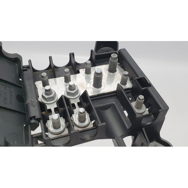 Porta Fusivel Audi A7 3.0 Tfsi 2012 Cód. 4g0937517