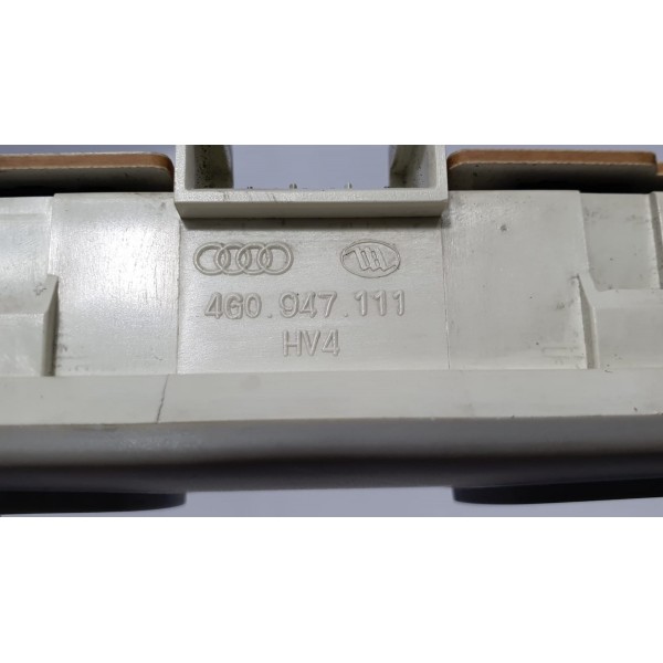 Luz De Leitura Teto Audi A7 3.0 Tfsi 2012 Cód. 4g0947111