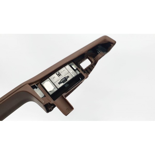 Apoio Braço Traseiro Esquerdo (marrom) Audi A7 3.0 Tfsi 2012 - Marrom