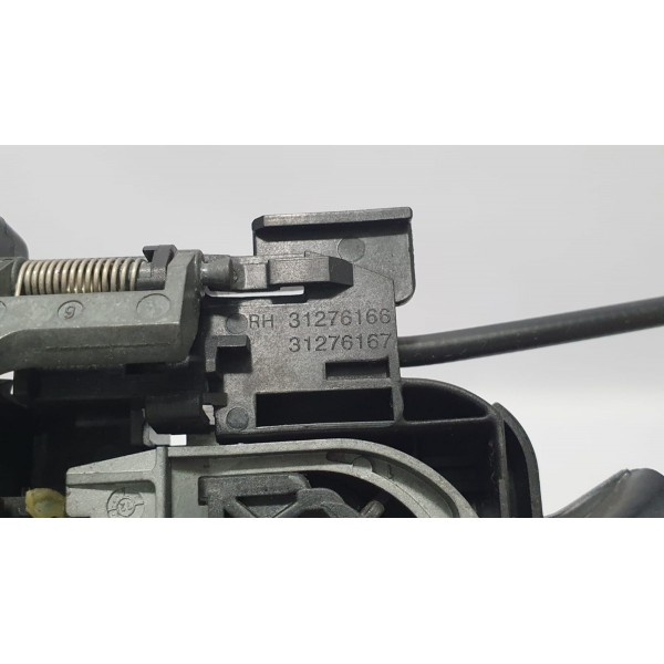 Suporte De Maçaneta Dianteiro Direito Volvo V60 2014 - Dianteira