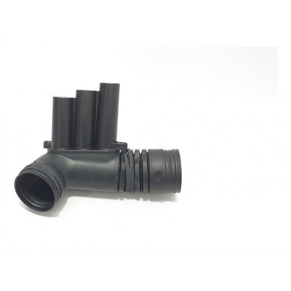 Duto De Ar Vw Taos 1.4 250 Tsi 2022 Cód. 04e129651c