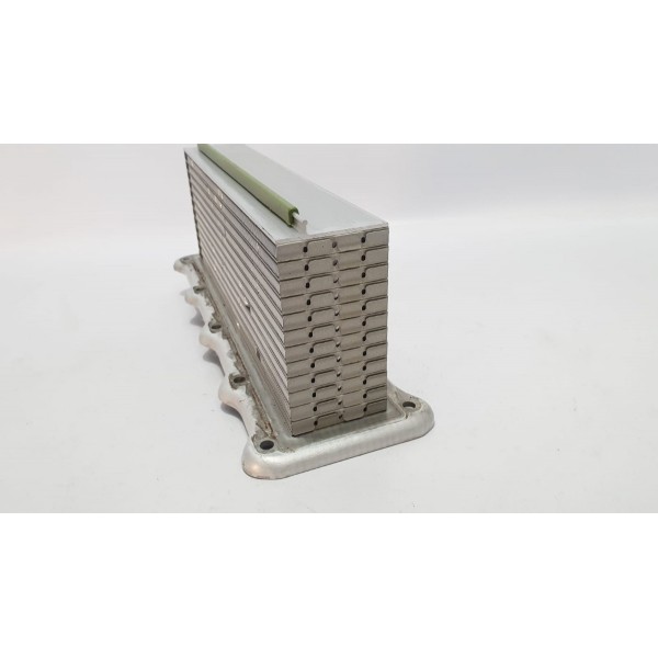 Radiador Refrigerador De Óleo Vw Taos 1.4 250 Tsi 2022