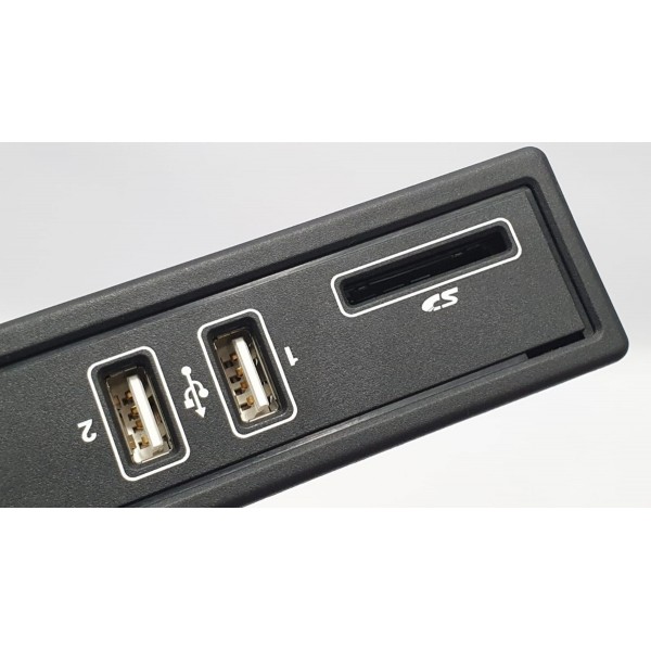 Entradas Auxiliares Cartão Sd Mercedes Benz C200 2016