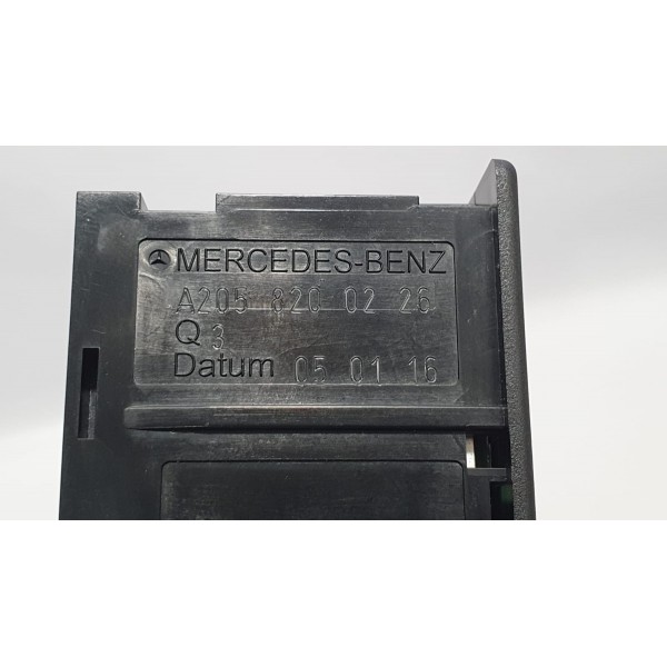 Entradas Auxiliares Cartão Sd Mercedes Benz C200 2016