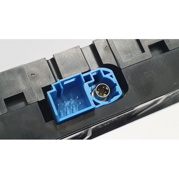 Entradas Auxiliares Cartão Sd Mercedes Benz C200 2016