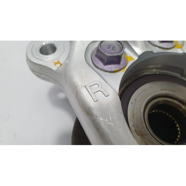 Montante Dianteiro Direito Rolamento Toyota Rav4 Hybrid 2020