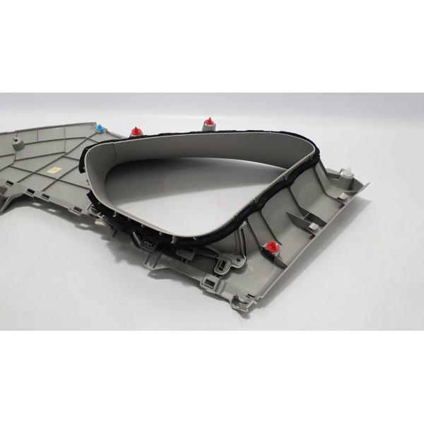 Acabamento Interno Vidro Lateral Tras Direito Rav4 Hybrid 20