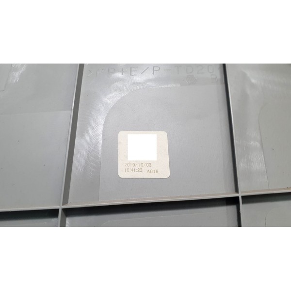 Acabamento Interno Vidro Lateral Tras. Esq. Rav4 Hybrid 2020