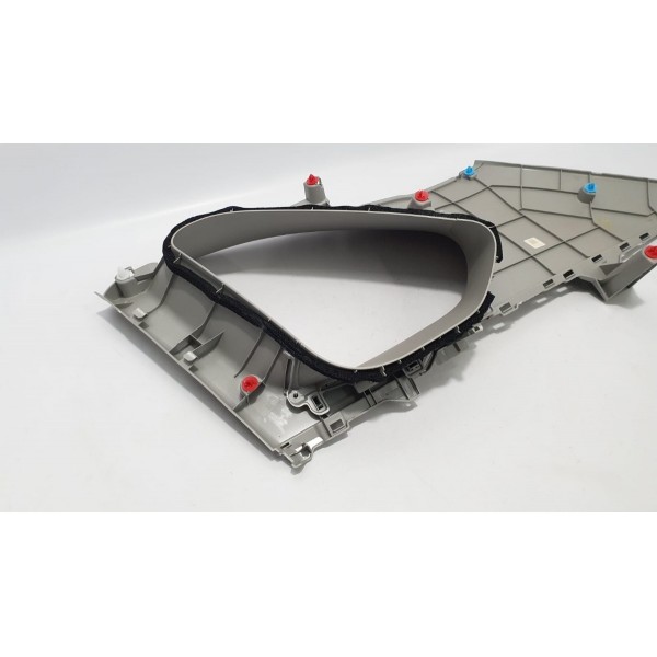 Acabamento Interno Vidro Lateral Tras. Esq. Rav4 Hybrid 2020