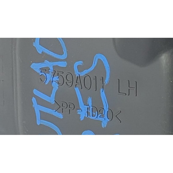 Tampa Inferior Dianteira Esquerda Mitsubishi Outlander 2018