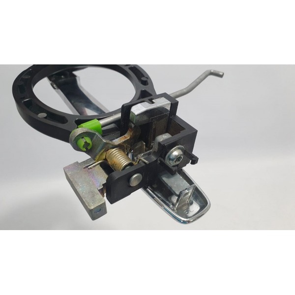 Maçaneta Porta Traseira Direito Mitsubishi Outlander 2018 - Prateado