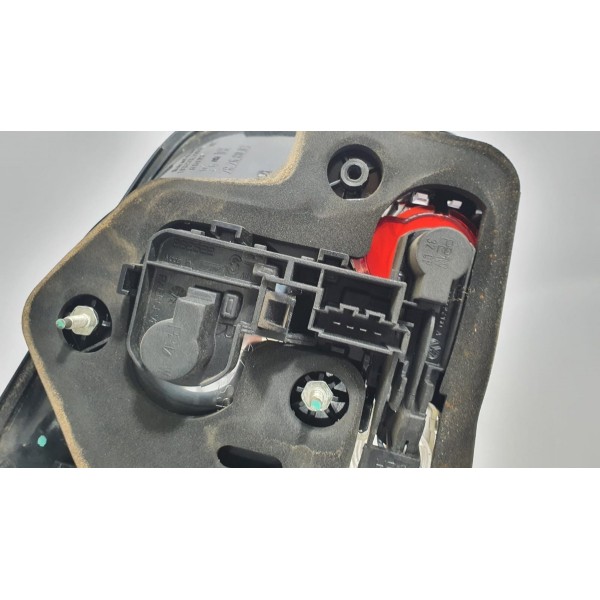 Lanterna Tampa Traseira Direita Vw Touareg V8 2008 