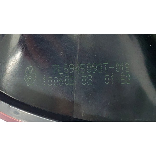 Lanterna Tampa Traseira Esquerda Vw Touareg V8 2008