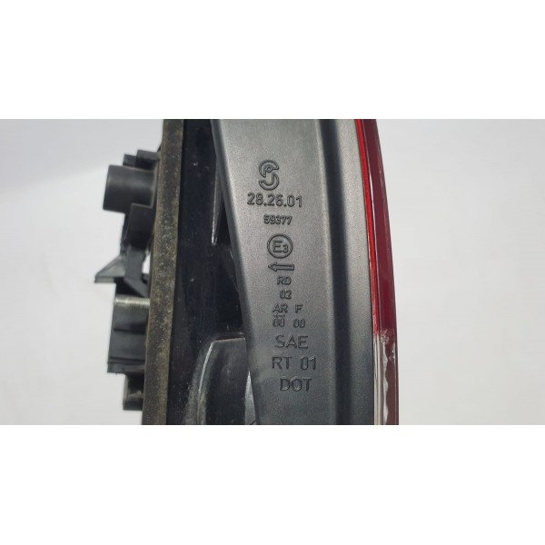 Lanterna Tampa Traseira Esquerda Vw Touareg V8 2008