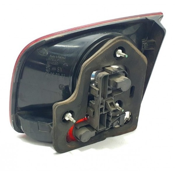 Lanterna Tampa Traseira Esquerda Vw Touareg V8 2008