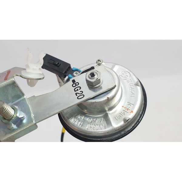 Buzina Mitsubishi Outlander 3.0 Hpe-s 2018 Cód. E94041