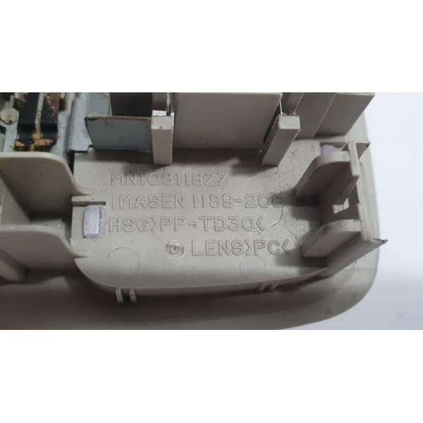 Luz De Teto Cortesía Mitsubishi Outlander 3.0 Hpe-s 2018