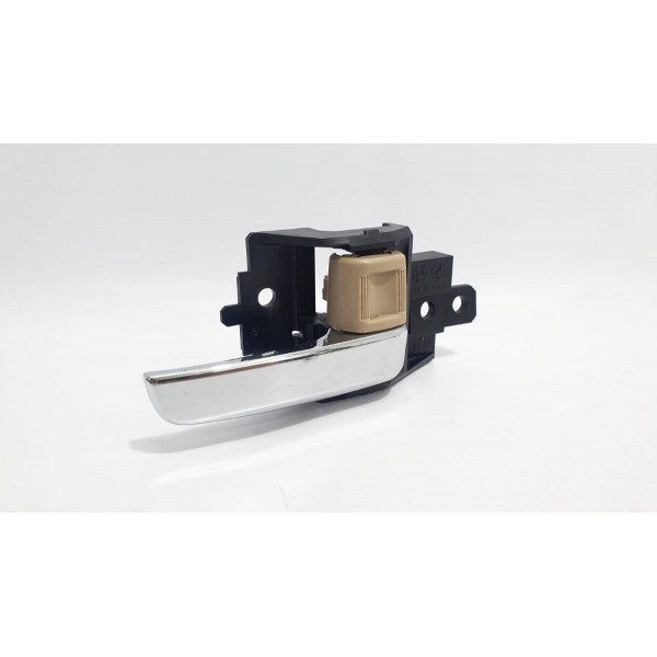 Maçaneta Interna L/dir. Mitsubishi Outlander 3.0 Hpe-s 2018 - Dianteira/traseira