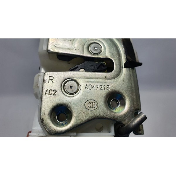 Fechadura Traseira Direita Mitsubishi Outlander 3.0 Hpe-s 18