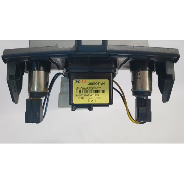 Moldura Console Central C/ Entrada Usb Aux Hyundai Ix35 2017