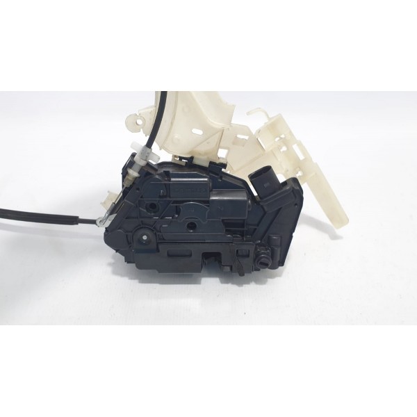 Fechadura Porta Traseira Direita Vw Passat Cc 2011