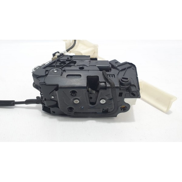 Fechadura Porta Traseira Direita Vw Passat Cc 2011