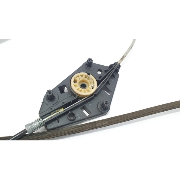 Máquina De Vidro Traseira Esquerda Vw Passat Cc 2011