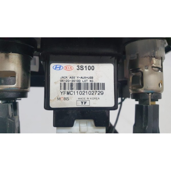 Acabamento Entradas Aux/usb/12v Hyundai Sonata 2.4 2012