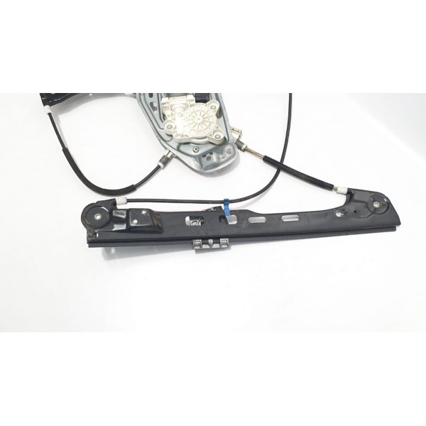 Máquina De Vidro Dianteira Direita Mercedes Benz C200 2006