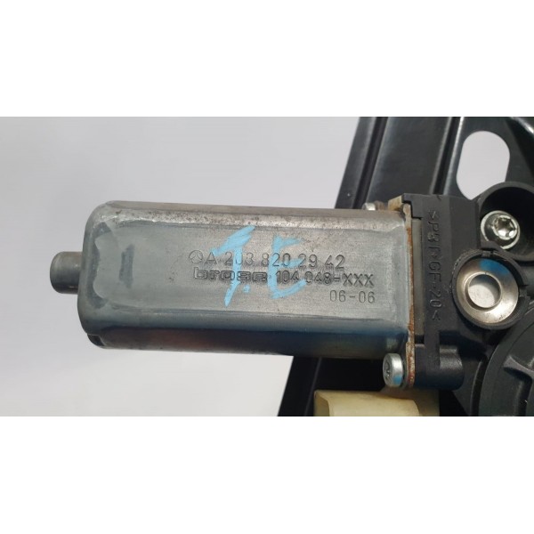 Máquina De Vidro Traseira Esquerda Mercedes Benz C200 2006